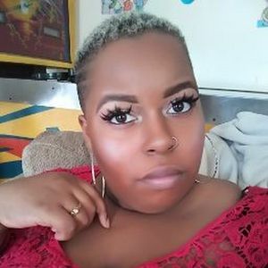 Meet your Posher, Antrynette